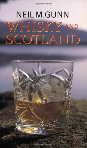 Whisky and Scotland von Souvenir Press