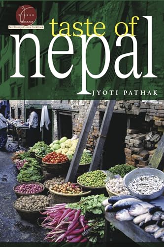 Taste of Nepal (Hippocrene Cookbook Library (Paperback)) von Hippocrene Books