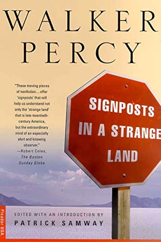 Signposts in a Strange Land: Essays von Picador