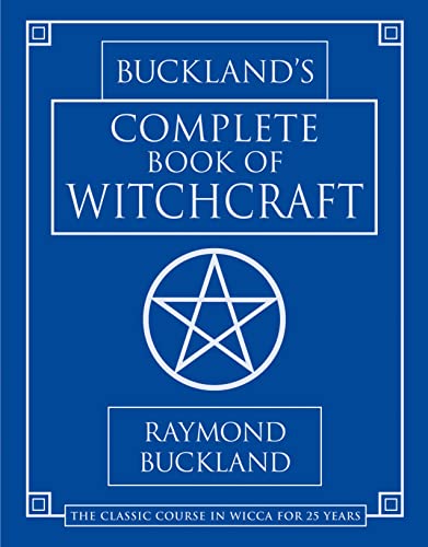 Complete Book of Witchcraft (Llewellyn's Practical Magick)