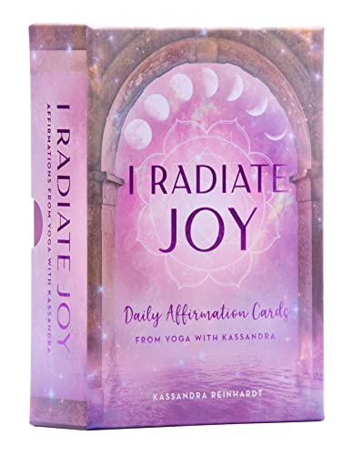 I Radiate Joy: Daily Affirmation Cards from Yoga with Kassandra [Card Deck] (Mindful Meditation) von Mandala Publishing
