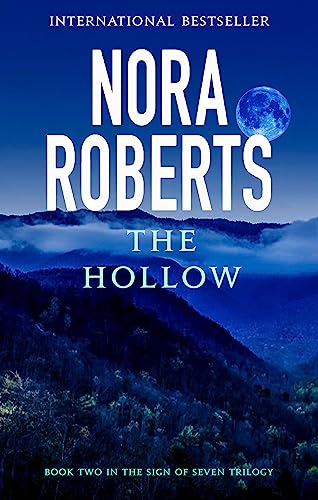 The Hollow: Number 2 in series (Sign of Seven Trilogy) von Piatkus