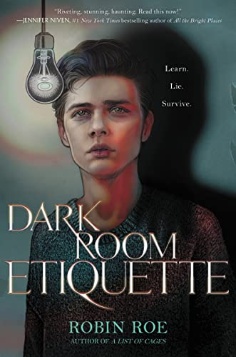 Dark Room Etiquette von HarperTeen
