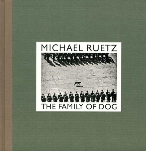 The Family of Dog: Fotografien / Photographs 1967-2010 von Steidl