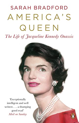 America's Queen: The Life of Jacqueline Kennedy Onassis von Penguin
