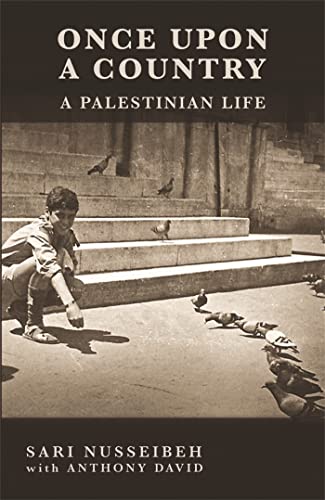 Once Upon a Country: A PALESTINIAN LIFE von Halban Publishers