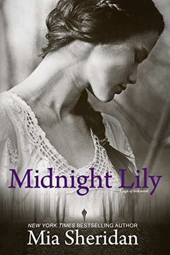 Midnight Lily von CREATESPACE