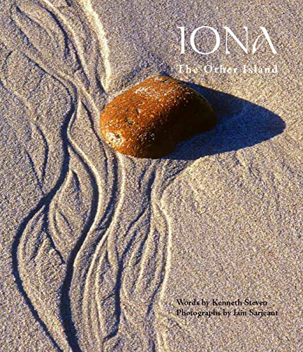 Iona: The Other Island von St Andrew Press