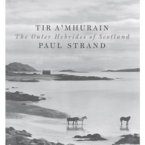 Tir a'Mhurain: The Outer Hebrides of Scotland von Birlinn