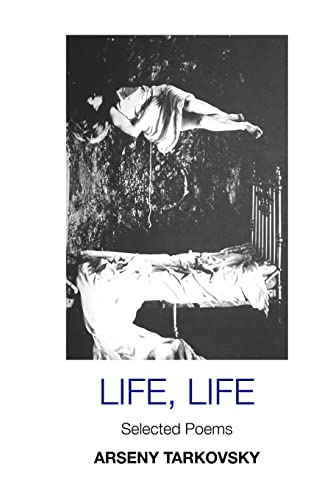 LIFE, LIFE: SELECTED POEMS: LARGE PRINT EDITION (European Writers) von Crescent Moon Publishing