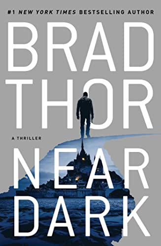 Near Dark: A Thriller (Volume 19) (The Scot Harvath Series, Band 19) von Simon & Schuster