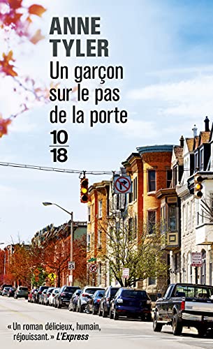 Un garçon sur le pas de la porte Un garçon sur le pas de la porte von 10 X 18