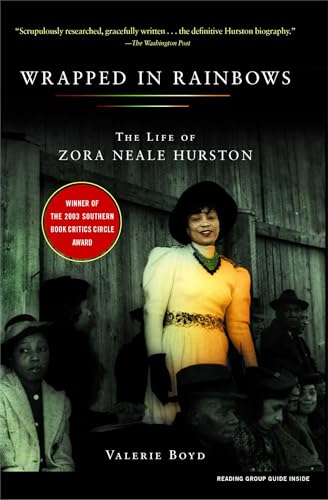 Wrapped in Rainbows: The Life of Zora Neale Hurston (Lisa Drew Books (Paperback)) von Scribner