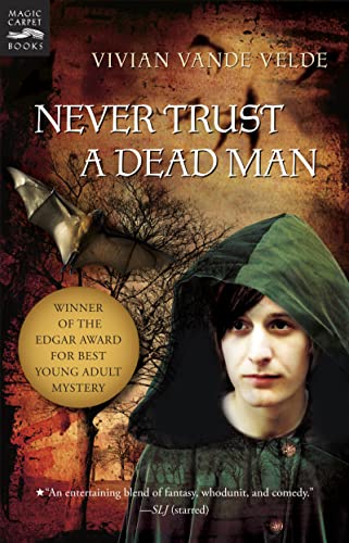 Never Trust a Dead Man von Clarion