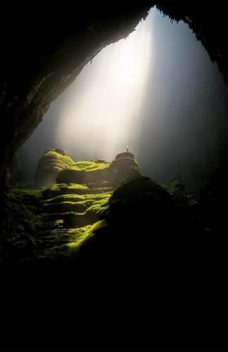 A Journey to the Center of the Earth: The Thrilling Scifi Novel of Adventure, Exploration, and Survival from Jules Verne (Annotated) von Independently published