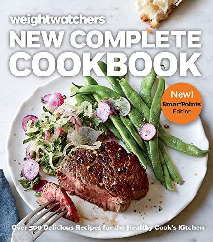 Weight Watchers New Complete Cookbook, SmartPoints Edition: Over 500 Delicious Recipes for the Healthy Cook's Kitchen von Houghton Mifflin