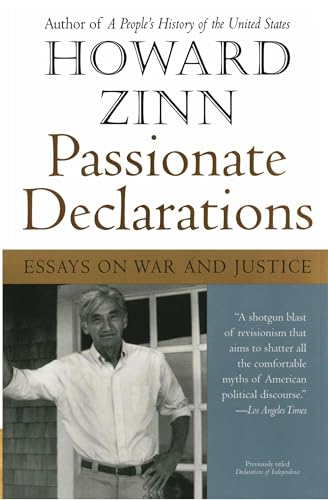 Passionate Declarations: Essays On War And Justice von Harper Perennial