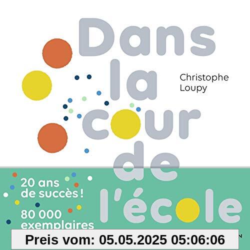 Dans la cour de l'école