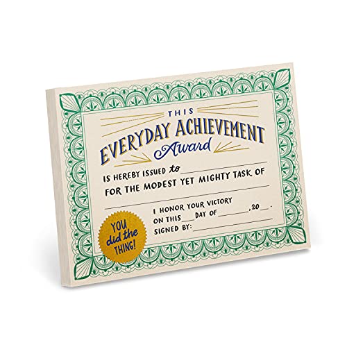 Em & Friends Everyday Achievement Certificate Notepads (New Version) von Knock Knock