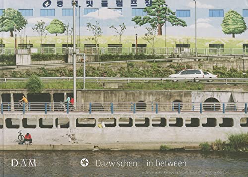 In between: Dazwischen In between: Dazwischen
