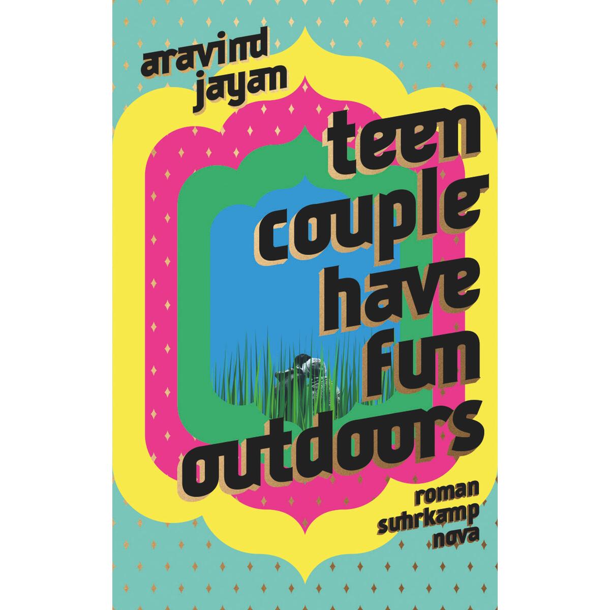 Teen Couple Have Fun Outdoors Teen Couple Have Fun Outdoors von Suhrkamp Verlag AG