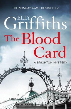 The Blood Card von Quercus Publishing