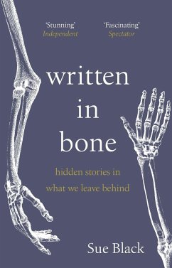 Written In Bone von Penguin / Penguin Books UK