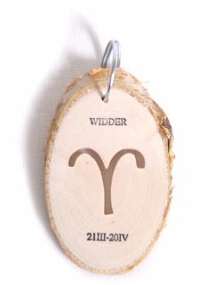 small foot 3667 - Sternzeichen Widder, 1 Stück Anhänger, Holzscheibe, 7x5cm von Legler